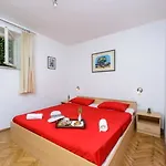 Apartment Tolja *