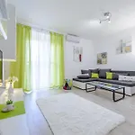 Appartement Tolja *