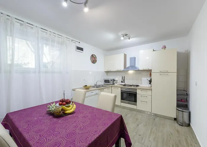 Tolja Apartment *