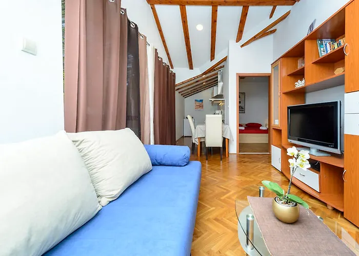 Apartment Tolja