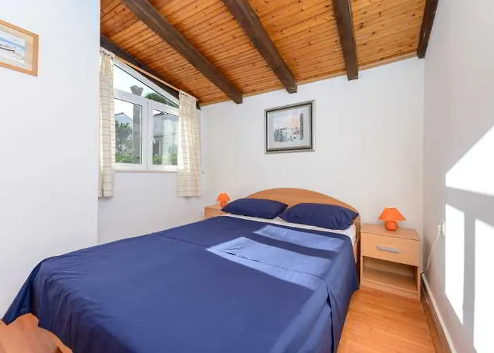 Apartment Tolja *