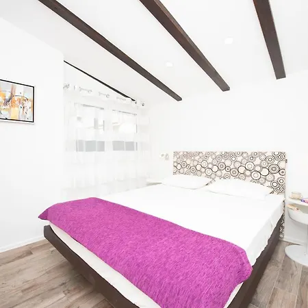 Apartment Tolja