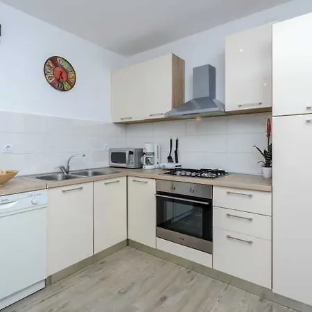 Tolja Apartment