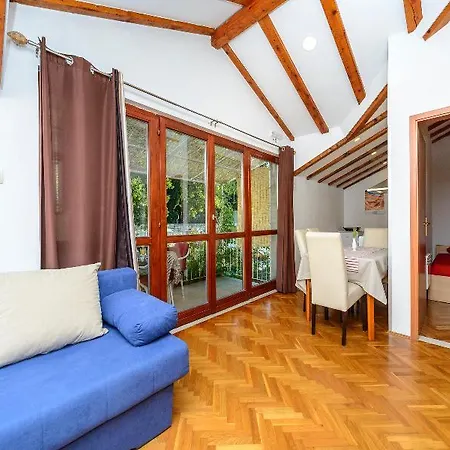 Tolja Apartment *